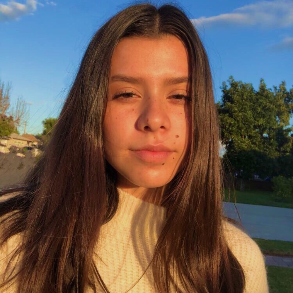 Meet your Posher, Alyssa